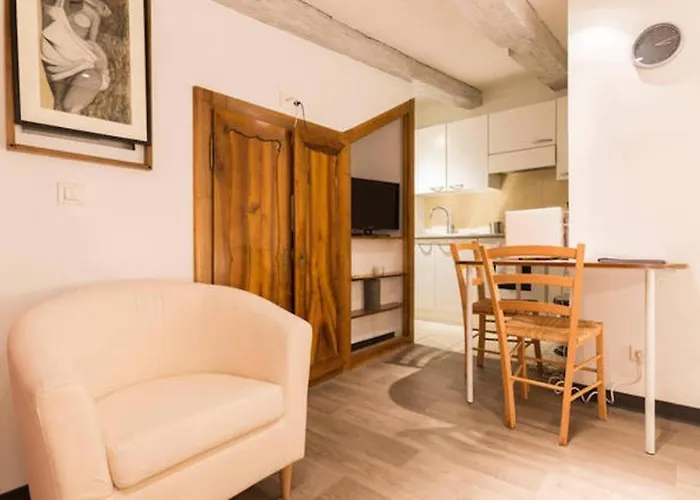 Historic Center - Petite Venise Appartamento